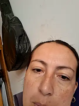Snapshot of Lauryn_Jones chatting on 05/24/26, 06:52 Lauryn Jones online show from 05/24/26, 06:52