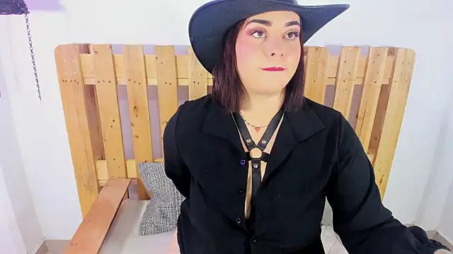 Snapshot of Romina_foxxx_ chatting on 11/07/25, 11:59 Romina foxxx online show from 11/07/25, 11:59