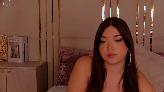 Snapshot of NaomiAster chatting on 02/06/26, 01:07 NaomiAster online show from 02/06/26, 01:07