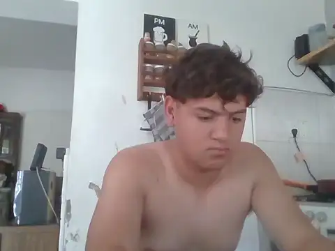 Snapshot of Myboy0020 chatting on 01/08/26, 05:19 Myboy0020 online show from 01/08/26, 05:19