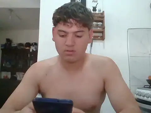 Snapshot of Myboy0020 chatting on 12/03/25, 04:28 Myboy0020 online show from 12/03/25, 04:28