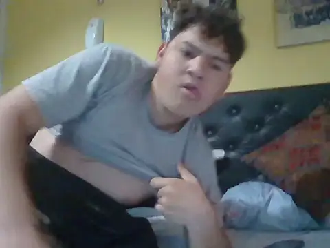 Myboy0020 online show from 11/07/25, 02:32