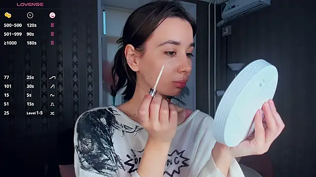 JacalynSchreiber online show from 12/18/25, 07:57