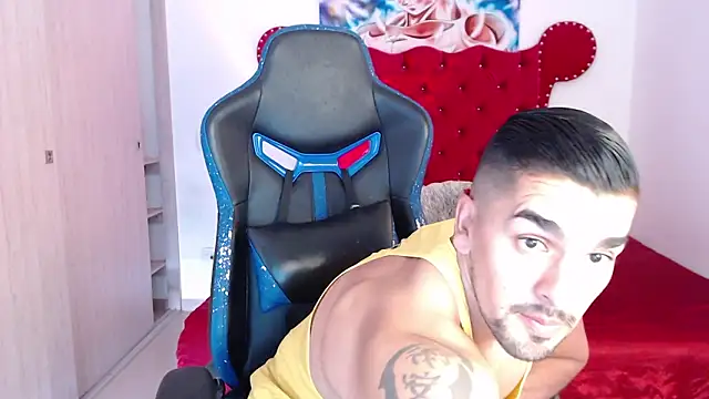 Snapshot of axelwinters__ chatting on 02/05/26, 03:52 axelwinters online show from 02/05/26, 03:52