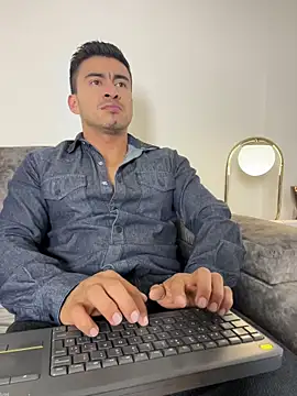 Chris Clarck online show from 11/29/25, 07:36