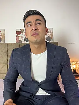 Chris Clarck online show from 12/14/25, 08:03