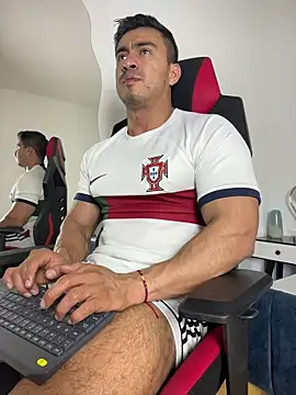 Chris Clarck online show from 11/17/25, 08:02