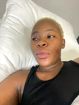 MiyaXo2 online show from 11/18/25, 11:59