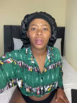 MiyaXo2 online show from 01/12/26, 11:39