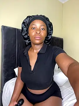 MiyaXo2 online show from 01/13/26, 01:04