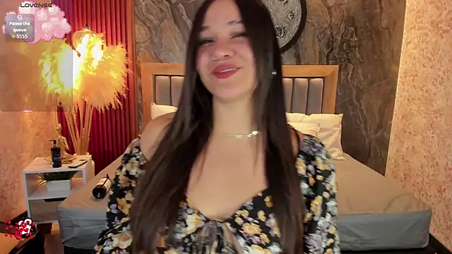 Snapshot of Valery_Shadey chatting on 11/26/25, 08:09 Valery Shadey online show from 11/26/25, 08:09