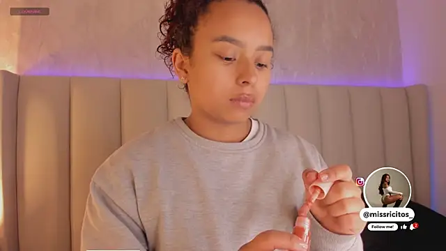 LaraCurls online show from 12/03/25, 11:53