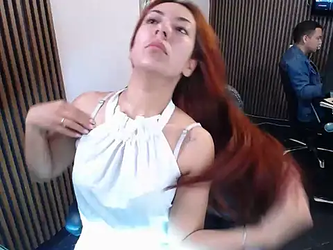 desk desire online show from 11/11/25, 11:05