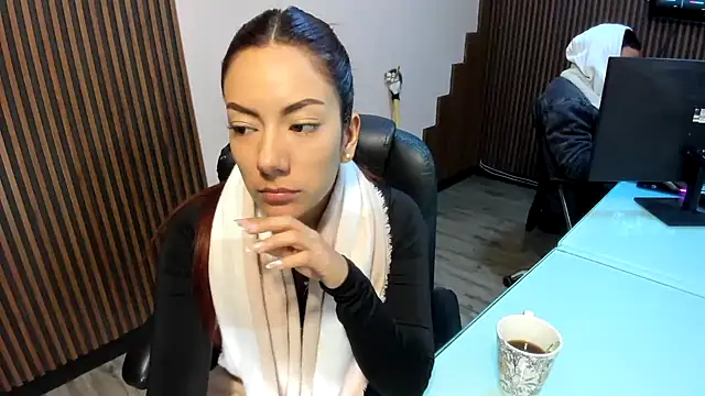 desk desire online show from 01/08/26, 12:33