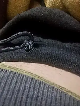 Snapshot of julifer_ chatting on 11/16/25, 08:02 julifer online show from 11/16/25, 08:02