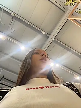 Brunettecollins05 online show from 11/28/25, 05:35