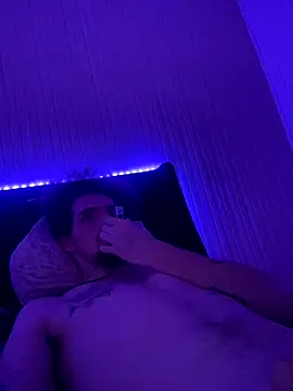 Snapshot of tgetnasty chatting on 11/11/25, 04:29 tgetnasty online show from 11/11/25, 04:29