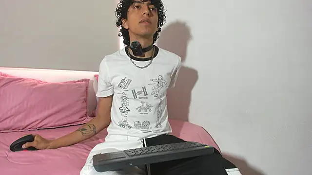 saint dark online show from 12/01/25, 01:23