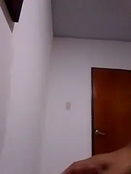 Cessi50 online show from 04/05/26, 02:29