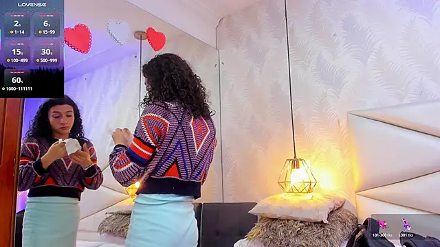 laurettedela rouse online show from 12/15/25, 10:43