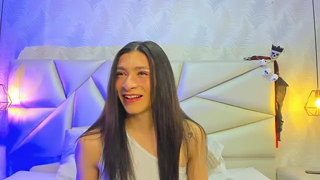 laurettedela rouse online show from 11/04/25, 11:03