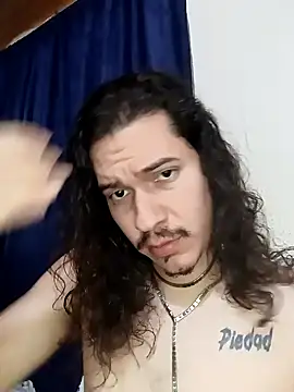 Snapshot of OnixAgata0 chatting on 11/12/25, 12:48 OnixAgata0 online show from 11/12/25, 12:48