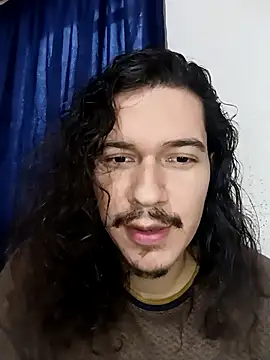 Snapshot of OnixAgata0 chatting on 11/16/25, 10:35 OnixAgata0 online show from 11/16/25, 10:35