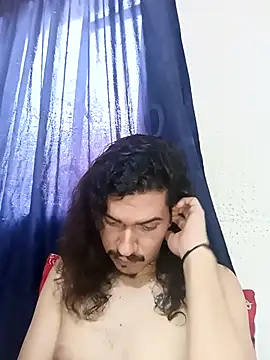 Snapshot of OnixAgata0 chatting on 11/30/25, 09:15 OnixAgata0 online show from 11/30/25, 09:15