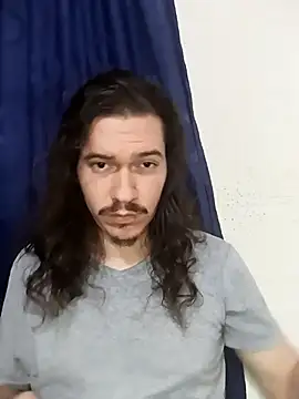 Snapshot of OnixAgata0 chatting on 12/20/25, 04:15 OnixAgata0 online show from 12/20/25, 04:15