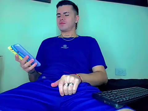 Sebastian Loaiza online show from 11/14/25, 04:21