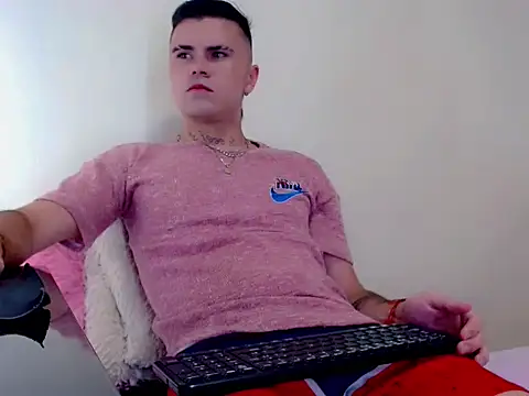 Sebastian Loaiza online show from 11/28/25, 11:16