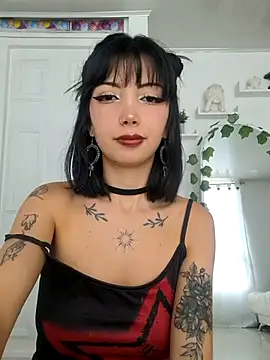 Evelyn R  online show from 12/20/25, 03:48