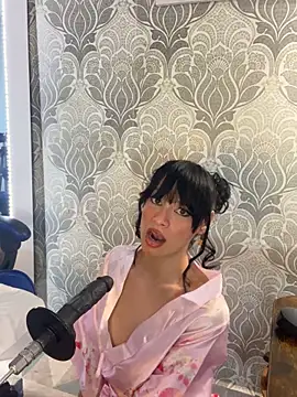 Snapshot of _Kylei_7 chatting on 11/02/25, 02:38 Kylei 7 online show from 11/02/25, 02:38