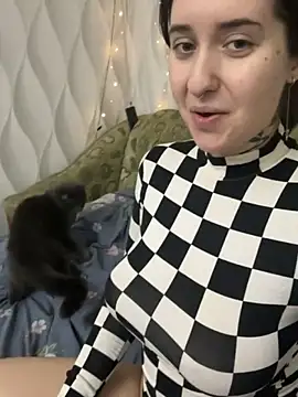 ShadowEve online show from 11/26/25, 02:39