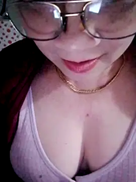 small-house123 online show from 02/12/26, 02:06