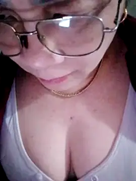 small-house123 online show from 02/09/26, 01:20