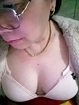 small-house123 online show from 02/15/26, 09:19