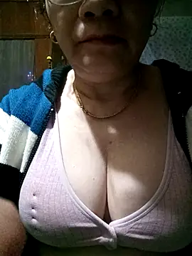 small-house123 online show from 02/18/26, 10:17