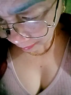 small-house123 online show from 02/13/26, 02:11