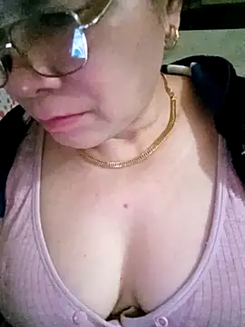 small-house123 online show from 02/17/26, 03:59