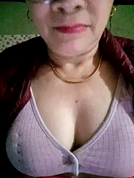 small-house123 online show from 02/13/26, 02:17