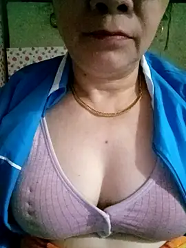 small-house123 online show from 02/16/26, 03:54