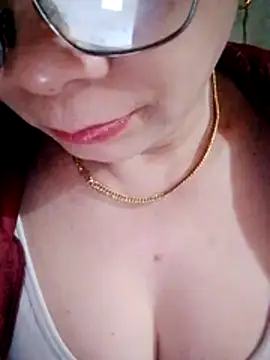 small-house123 online show from 02/10/26, 01:26