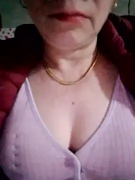 small-house123 online show from 02/11/26, 01:55