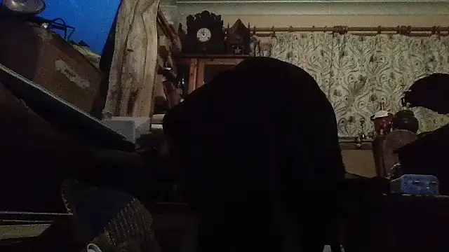 jigglethaypussi online show from 12/17/25, 07:02