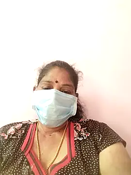 Snapshot of kaniamutha chatting on 11/01/25, 09:36 kaniamutha online show from 11/01/25, 09:36