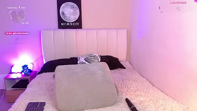 AlexaHart online show from 11/03/25, 01:58