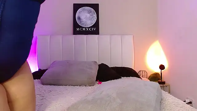 AlexaHart online show from 11/28/25, 03:23