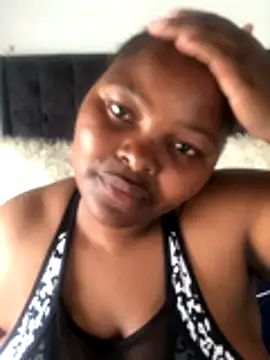 Snapshot of BustyyMiaxxx chatting on 11/09/25, 12:42 BustyyMiaxxx online show from 11/09/25, 12:42