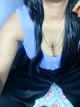 Hey shiviii online show from 04/08/26, 06:04